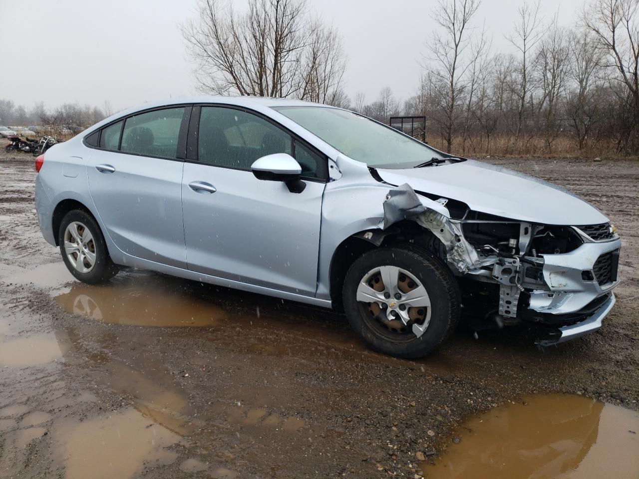 2017 CHEVROLET CRUZE LS - Image 4