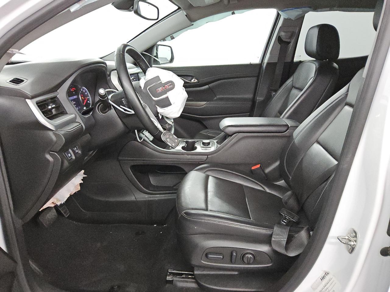 2023 GMC ACADIA SLT - Image 7
