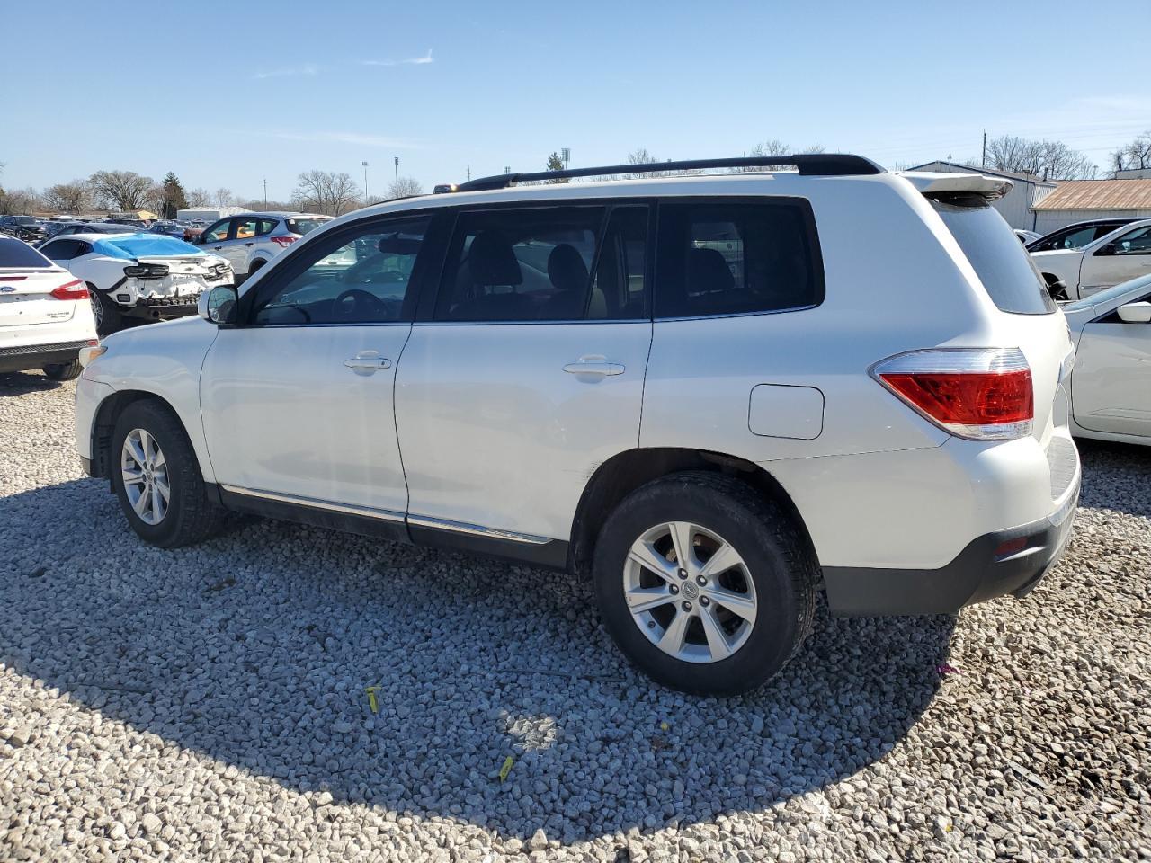 2012 TOYOTA HIGHLANDER - Image 2