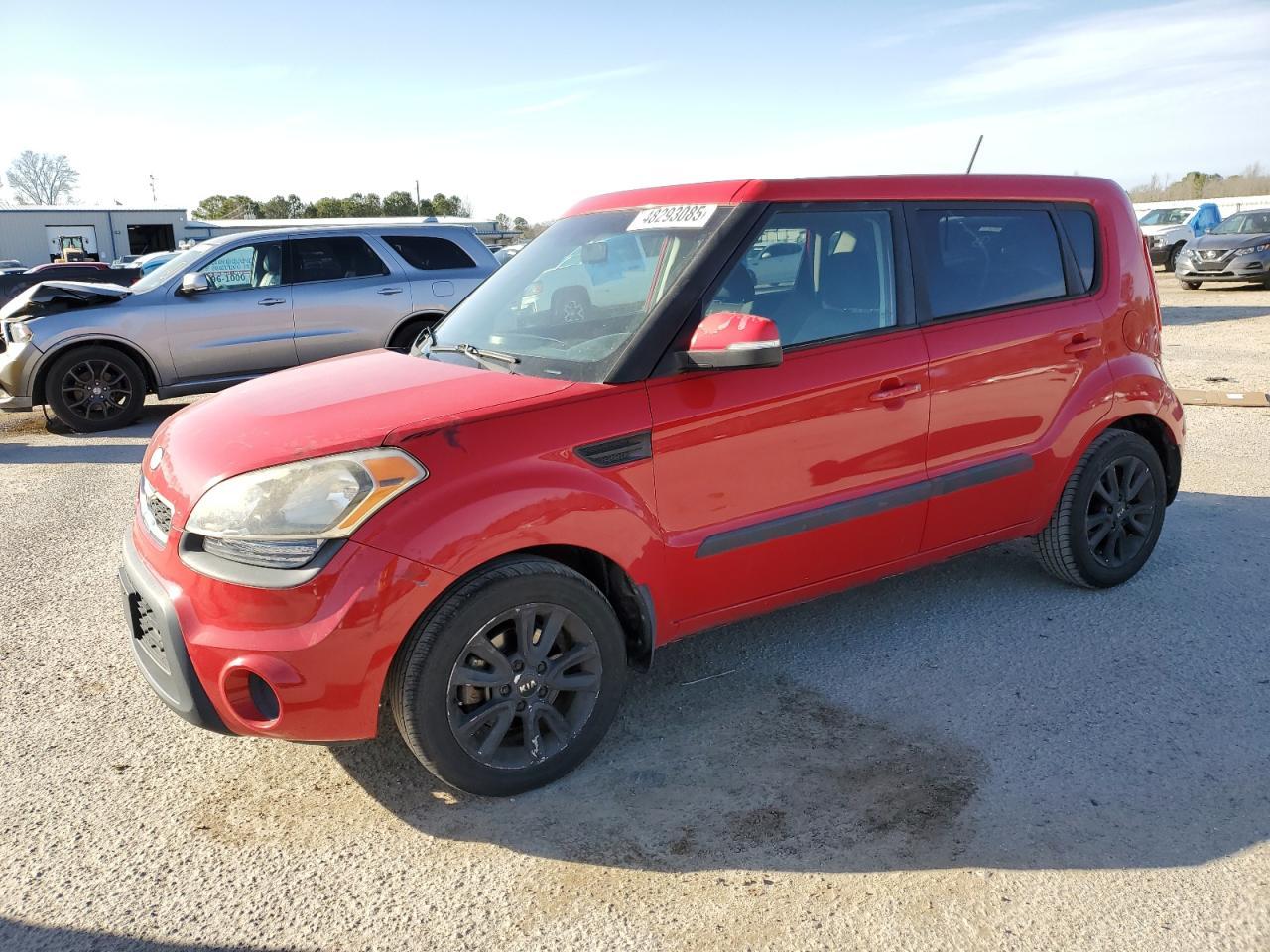 2013 KIA SOUL +