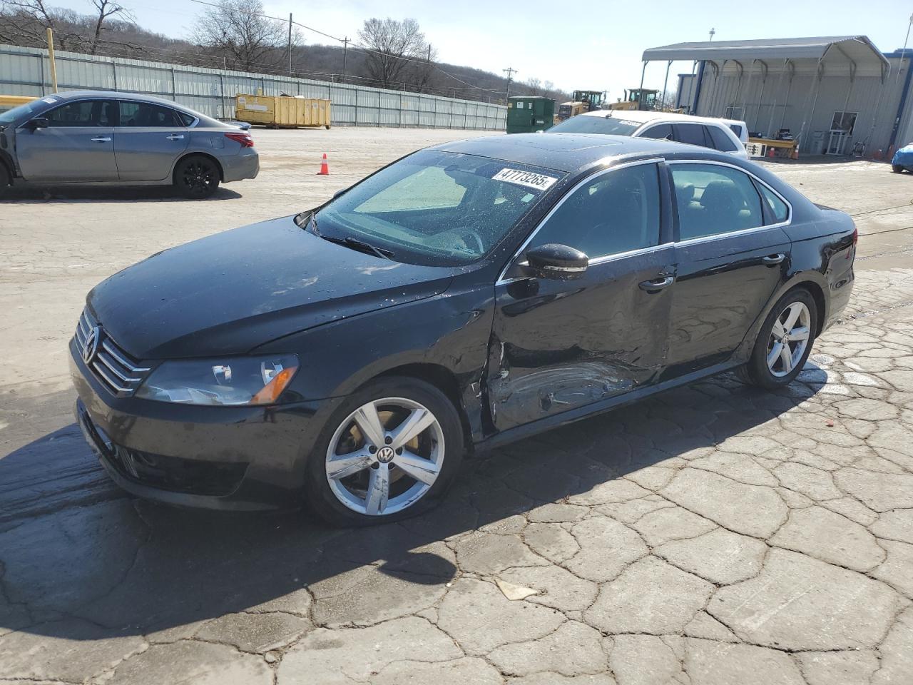 2013 VOLKSWAGEN PASSAT SE