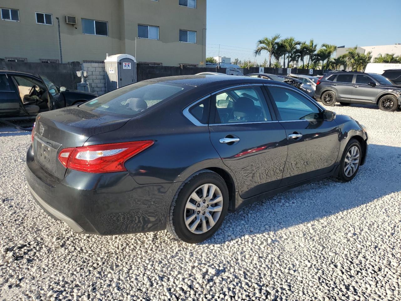 2016 NISSAN ALTIMA 2.5 - Фото 3