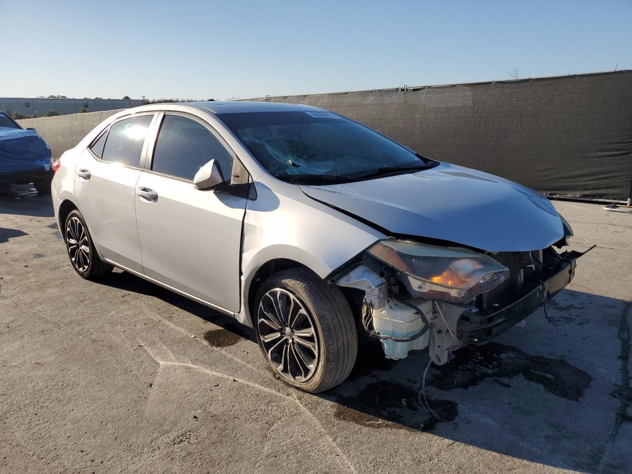 2015 TOYOTA COROLLA L - Фото 4