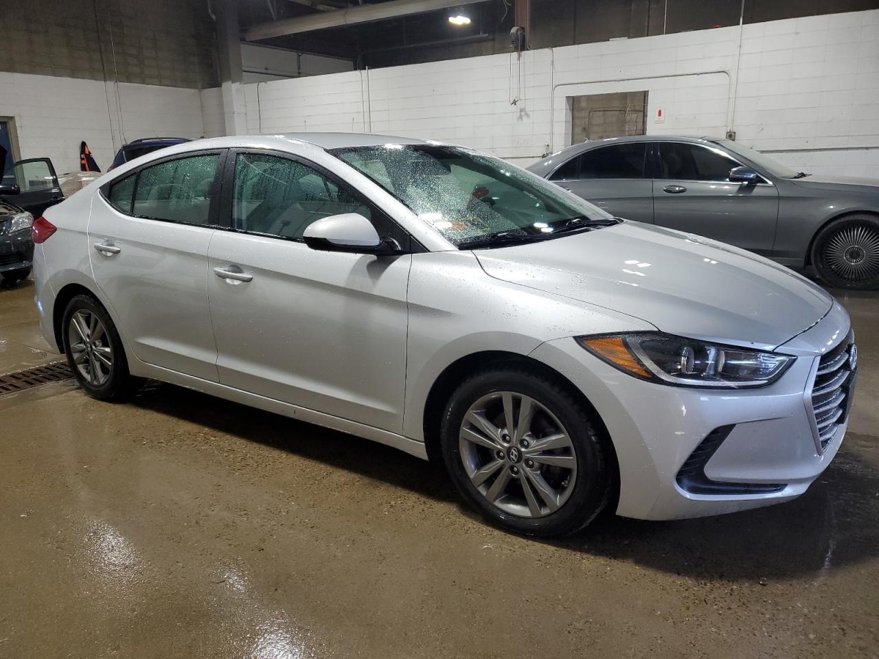 2017 HYUNDAI ELANTRA SE - Фото 4