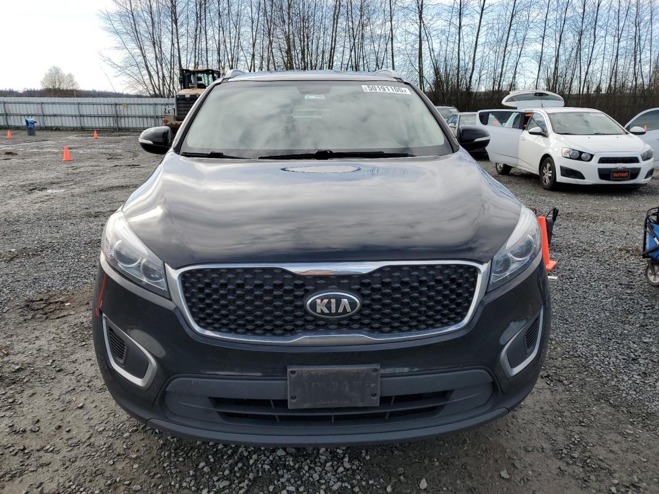 2016 KIA SORENTO LX - Image 5