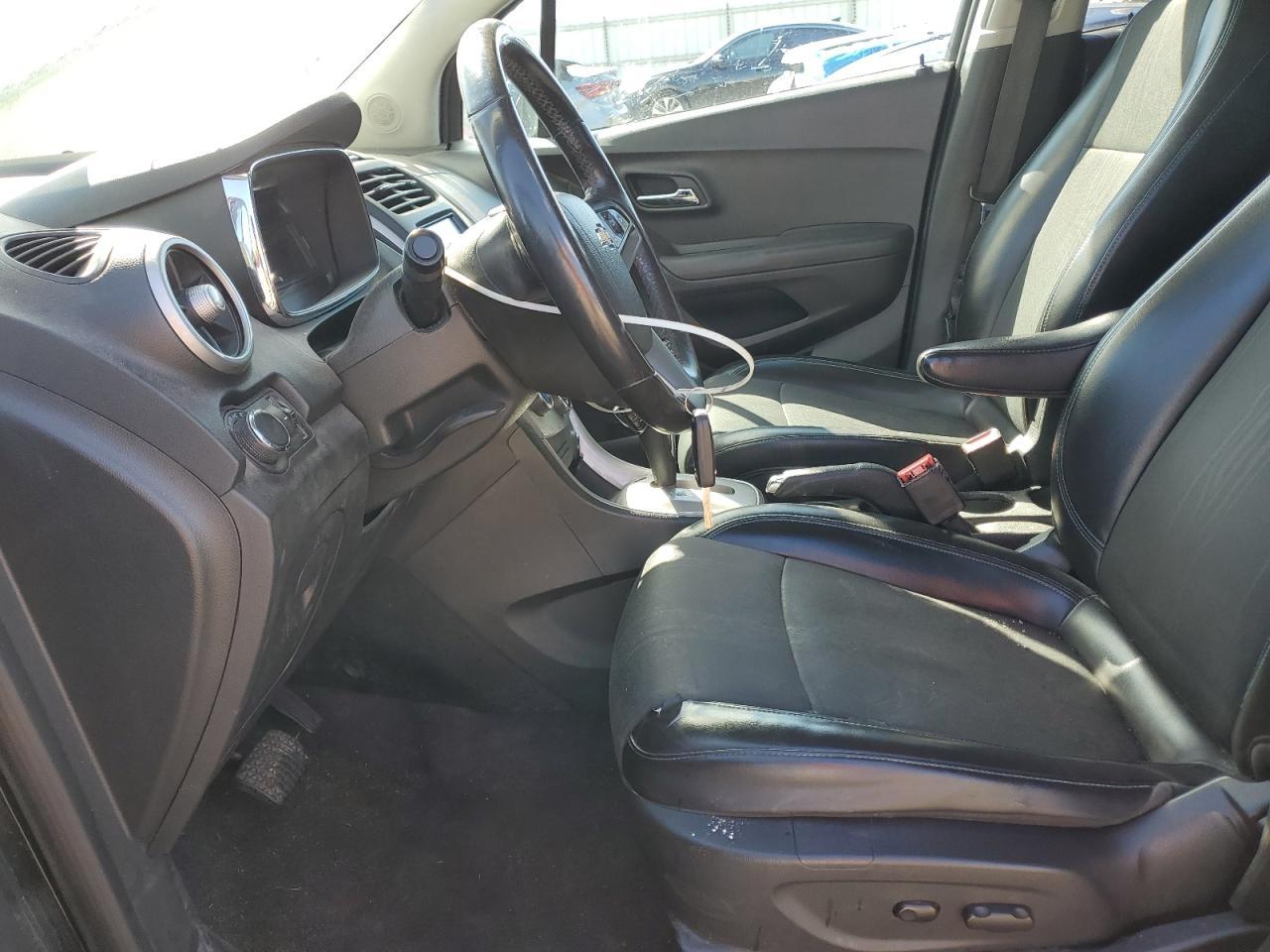 2015 CHEVROLET TRAX 1LT - Image 7