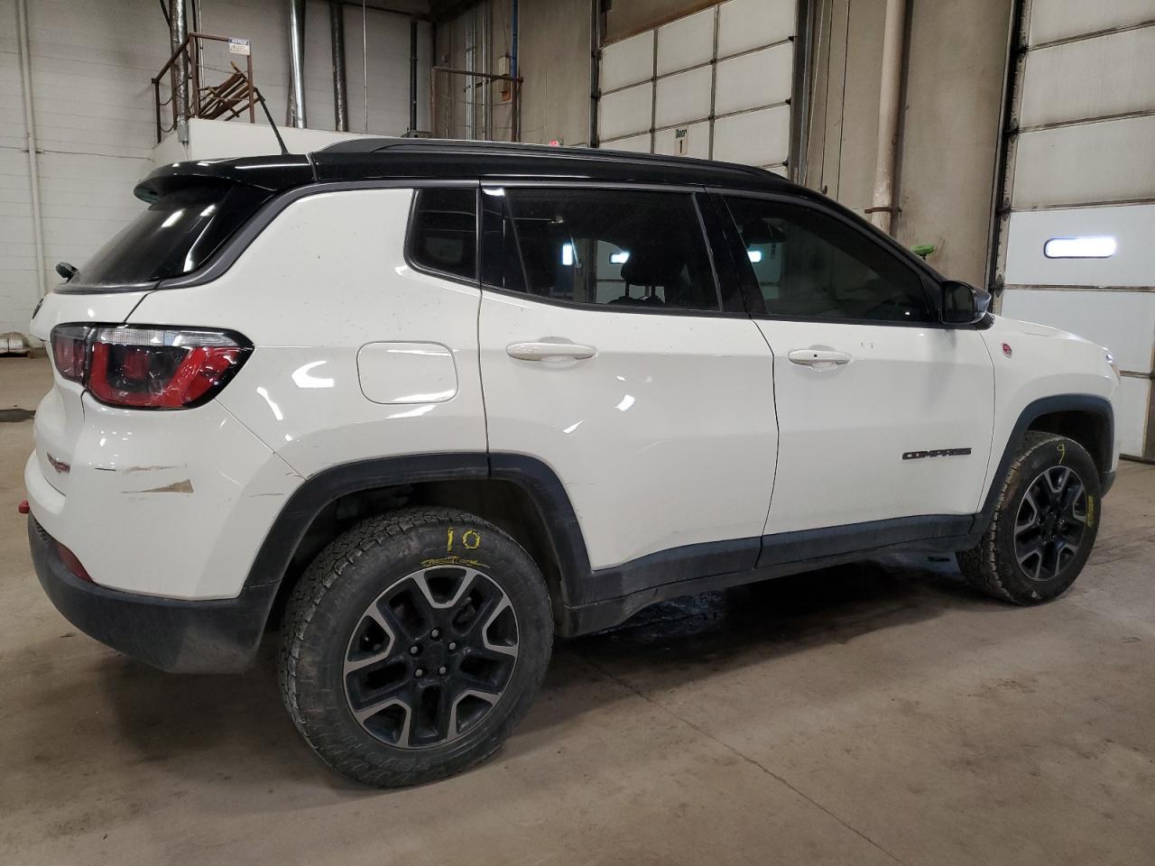 2019 JEEP COMPASS TR - Фото 3