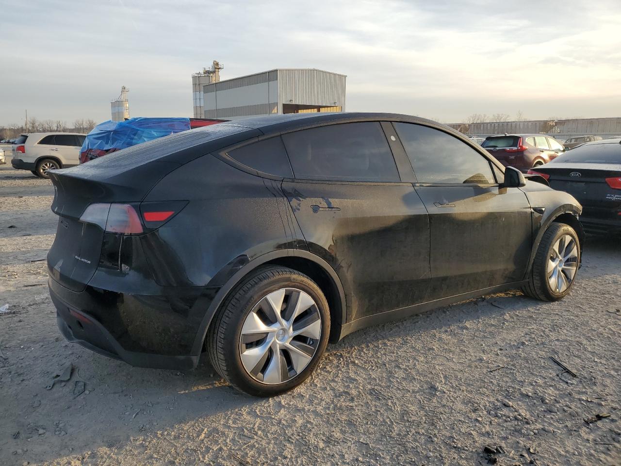 2024 TESLA MODEL Y - Image 3