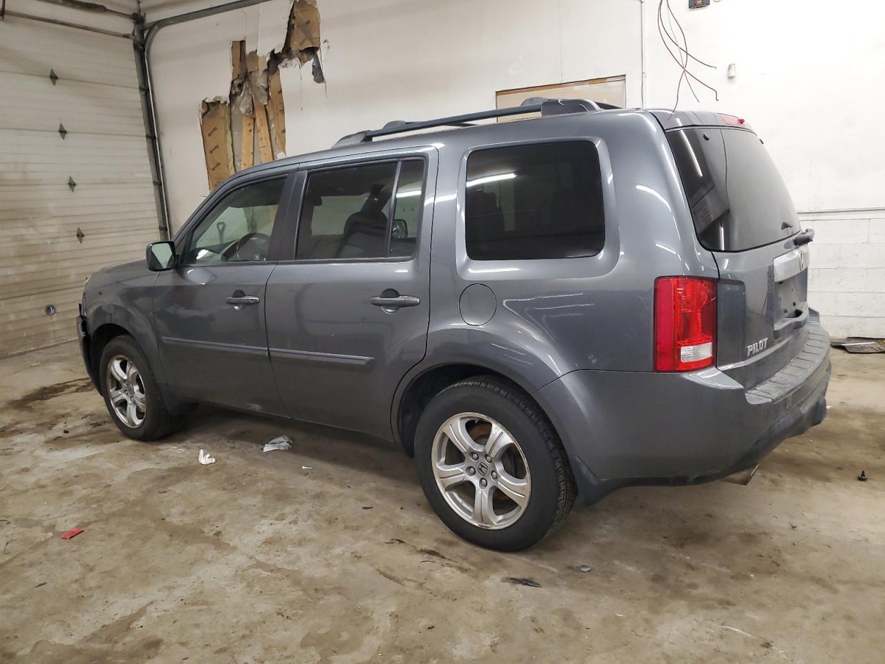 2012 HONDA PILOT EXLN - Image 2
