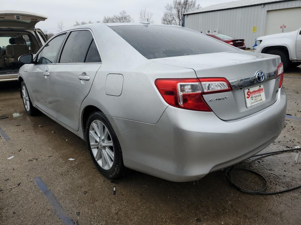 2012 TOYOTA CAMRY HYBR - Фото 2