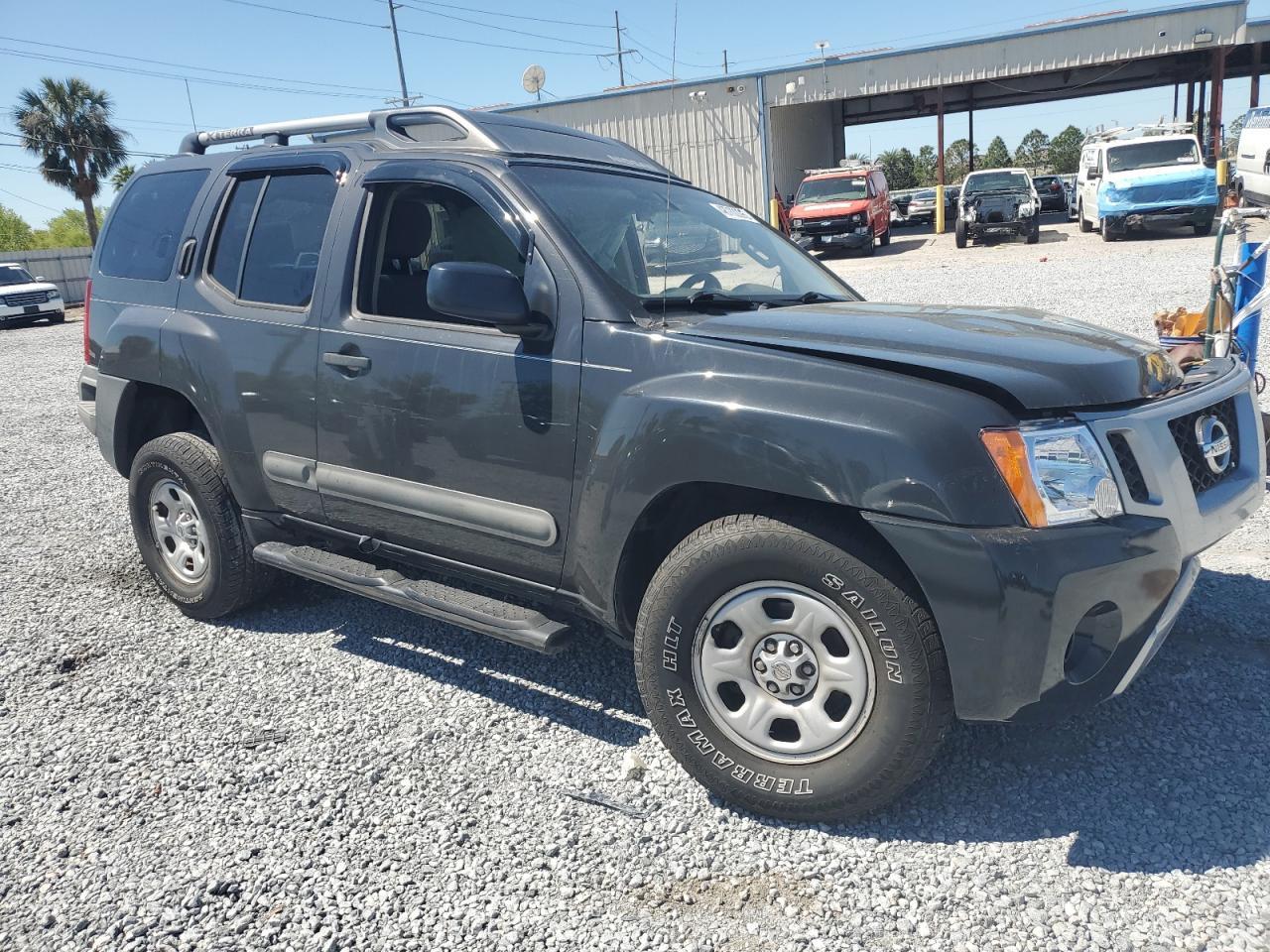 2014 NISSAN XTERRA X - Image 4