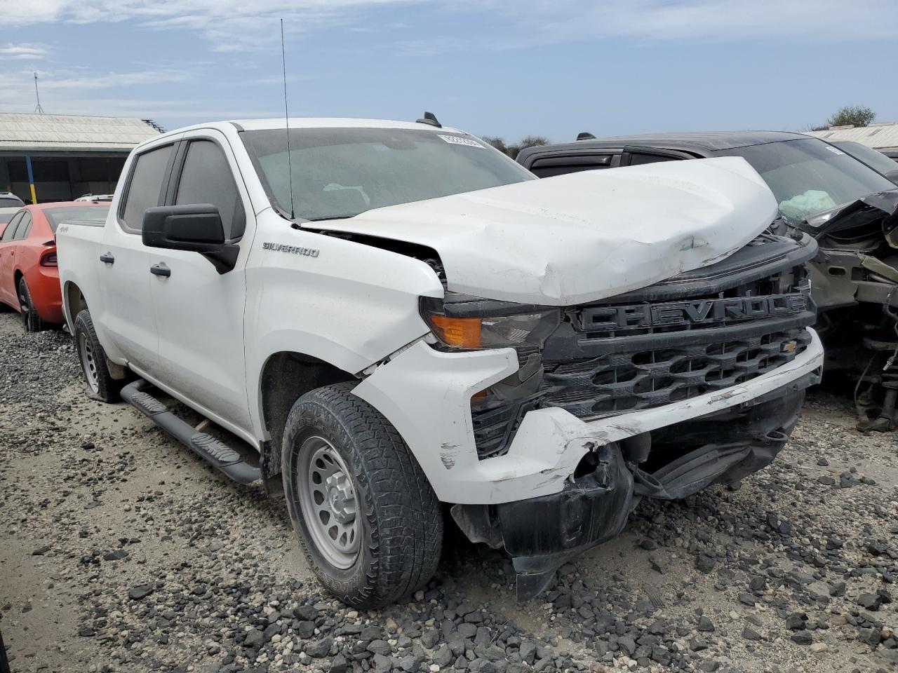 2023 CHEVROLET SILVERADO - Фото 4