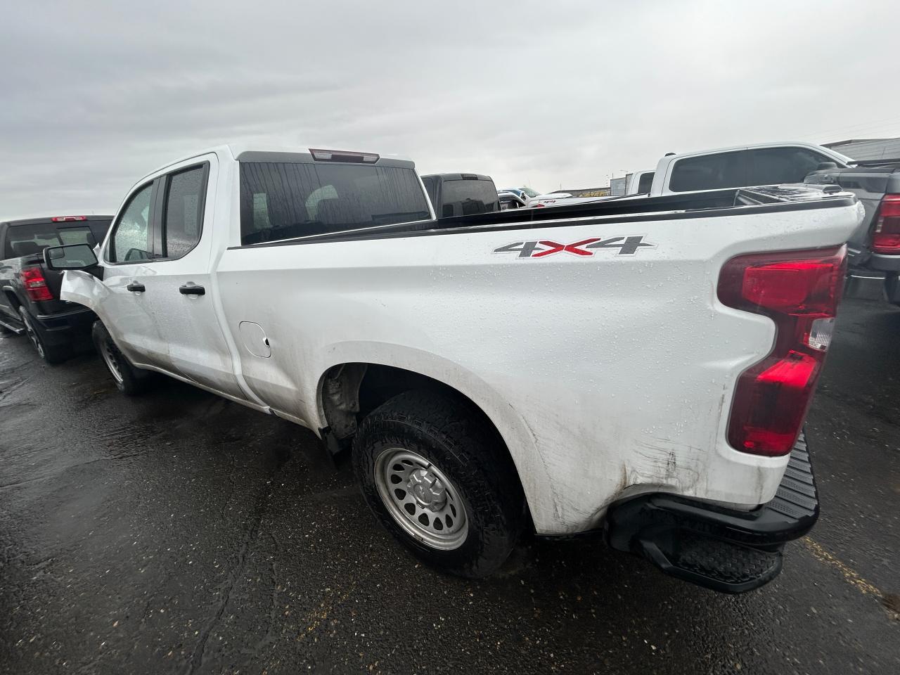 2021 CHEVROLET SILVERADO - Image 2