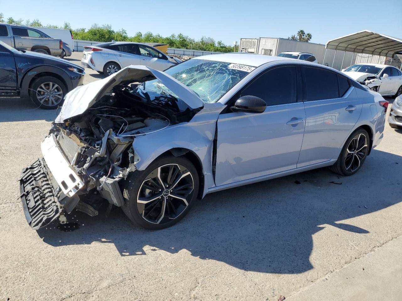 2023 NISSAN ALTIMA SR