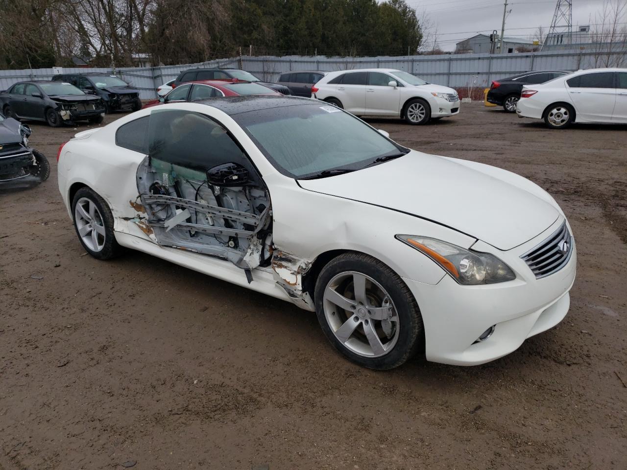 2011 INFINITI G37 - Фото 4