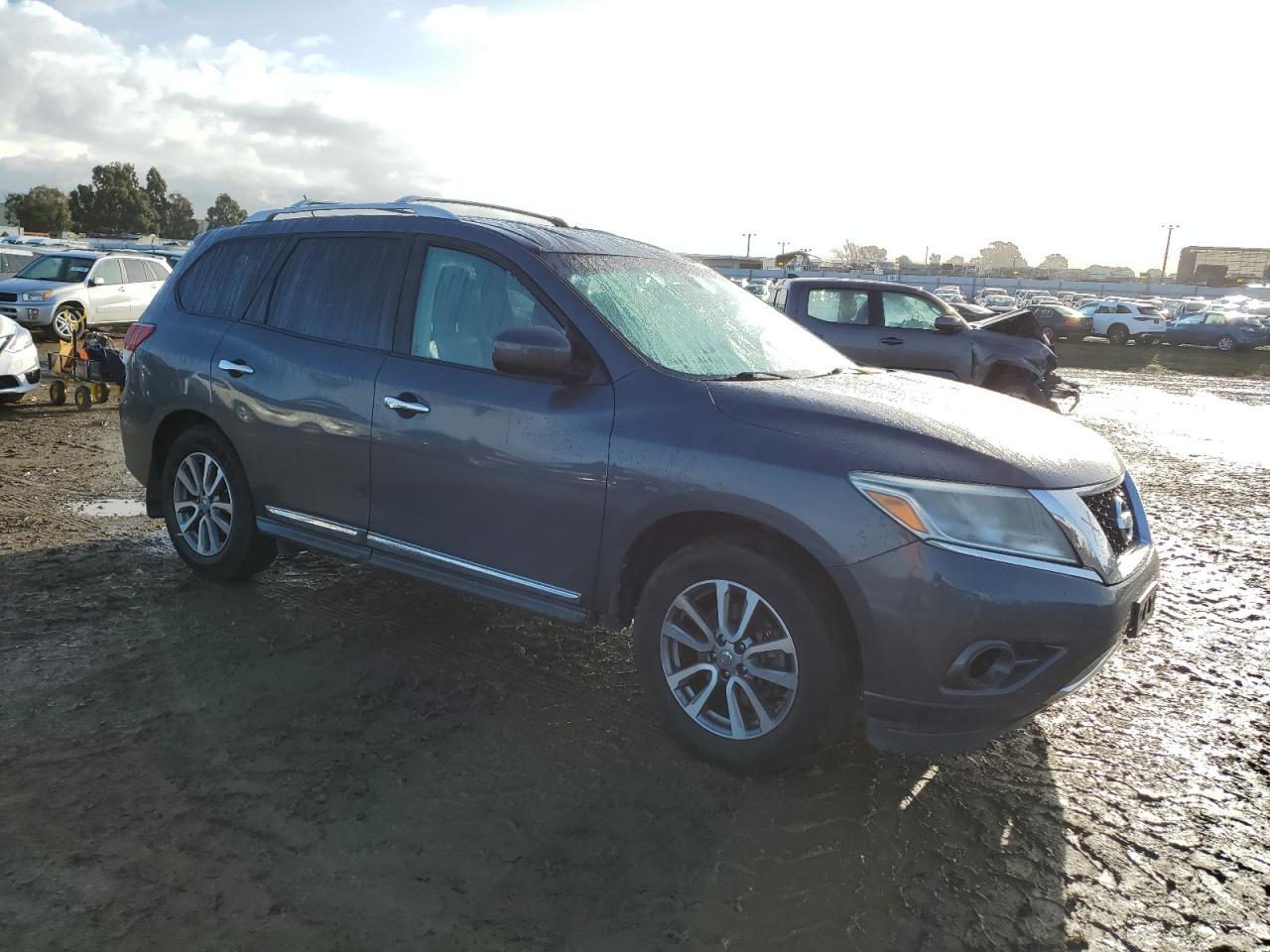 2013 NISSAN PATHFINDER - Image 4