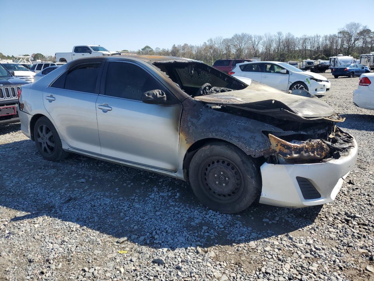 2013 TOYOTA CAMRY L - Image 4