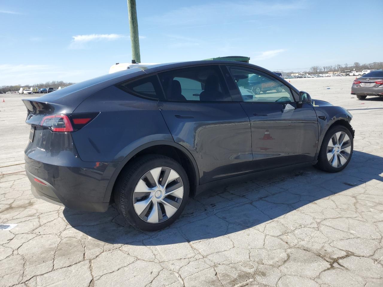 2024 TESLA MODEL Y - Image 3