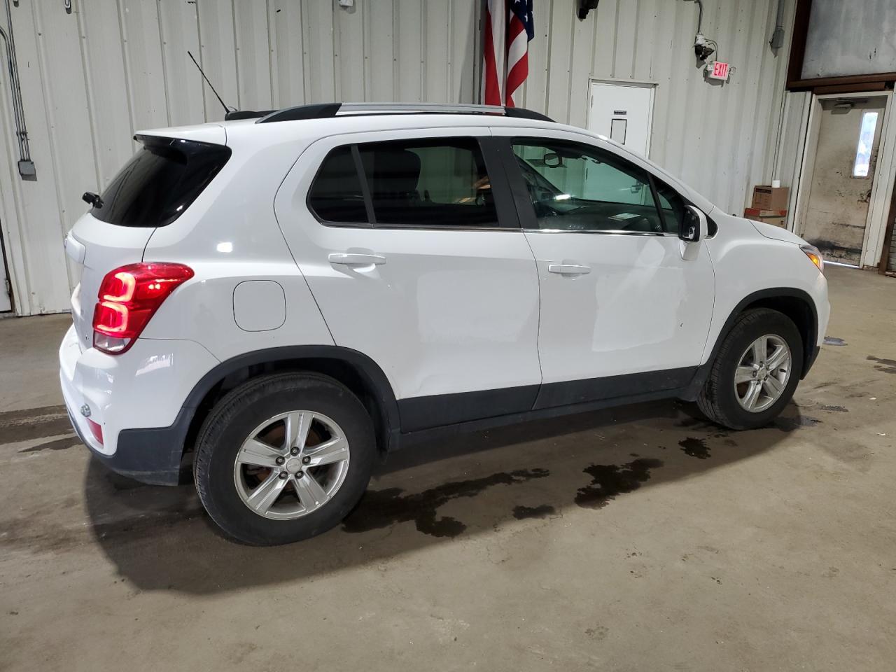2018 CHEVROLET TRAX 1LT - Фото 3