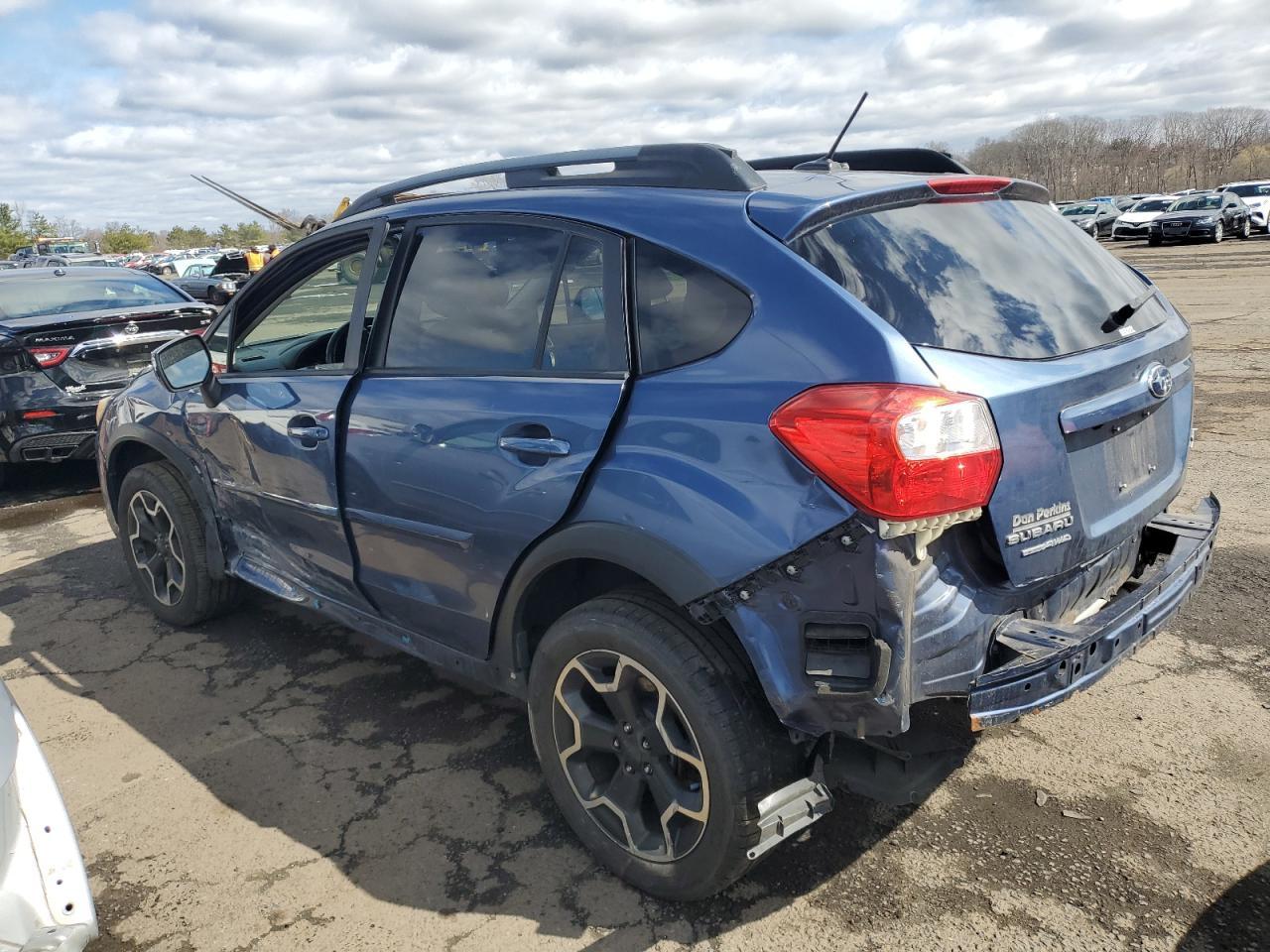 2013 SUBARU XV CROSSTR - Image 2