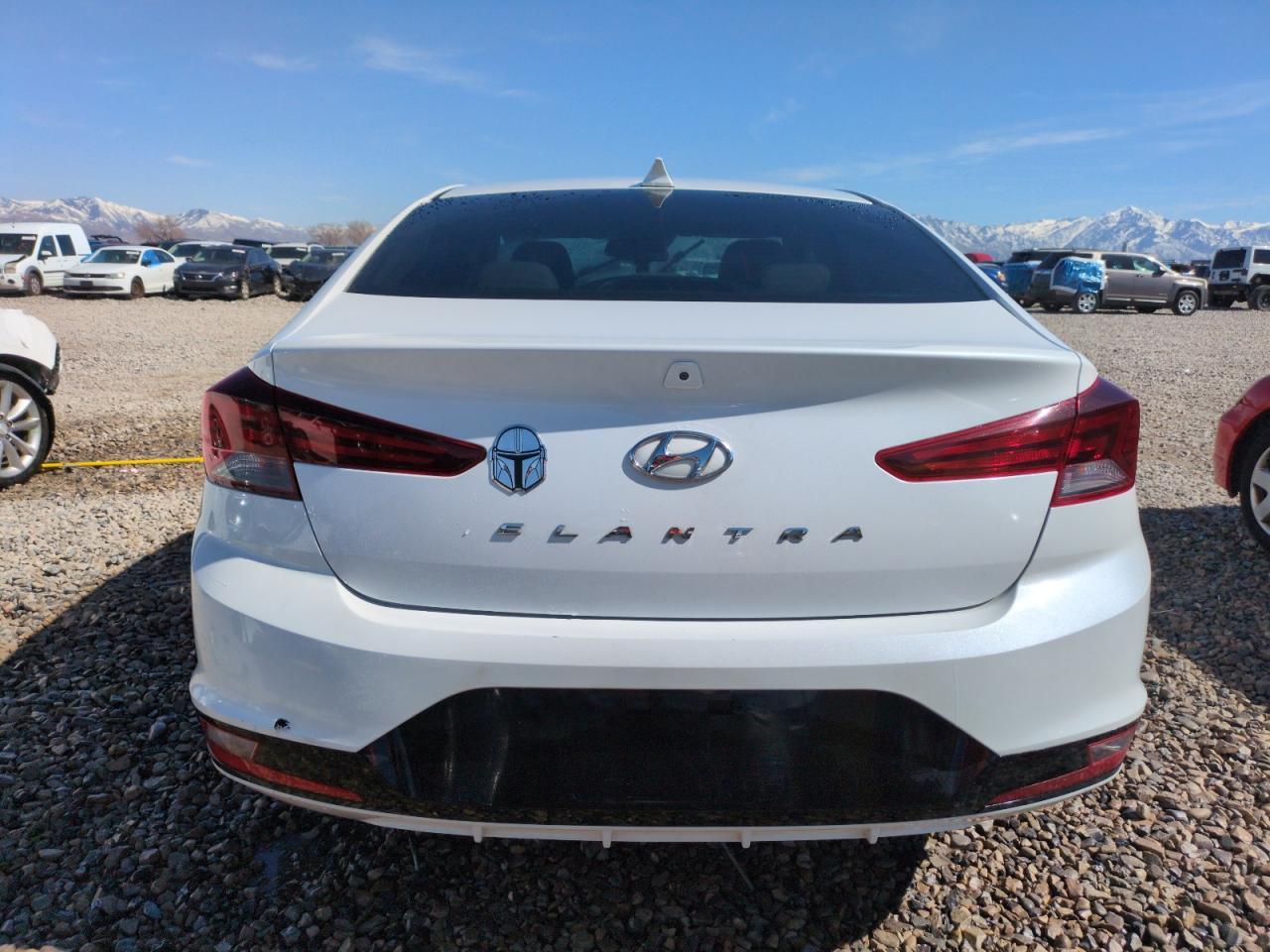2019 HYUNDAI ELANTRA SE - Фото 6