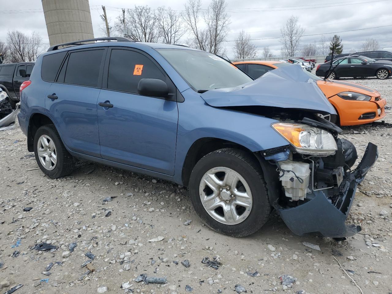 2011 TOYOTA RAV4 - Image 4