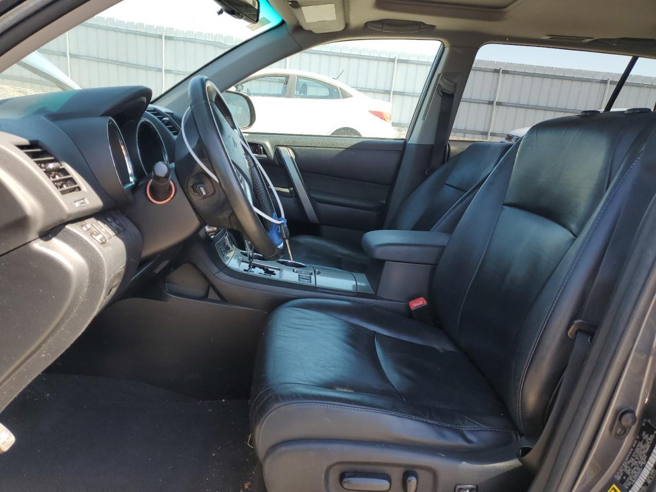 2011 TOYOTA HIGHLANDER - Фото 7