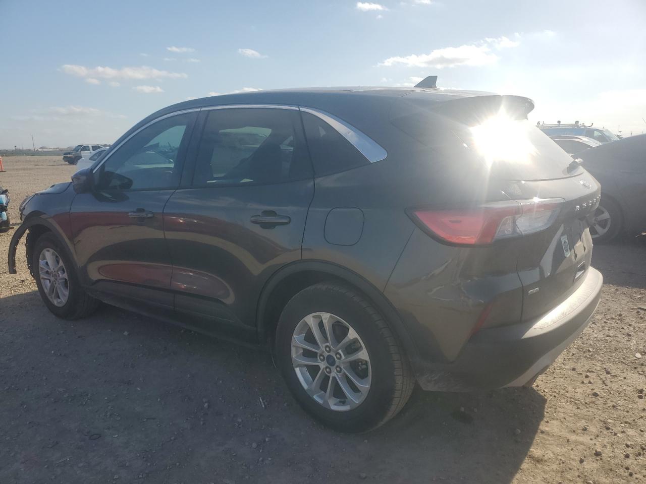 2020 FORD ESCAPE SE - Фото 2