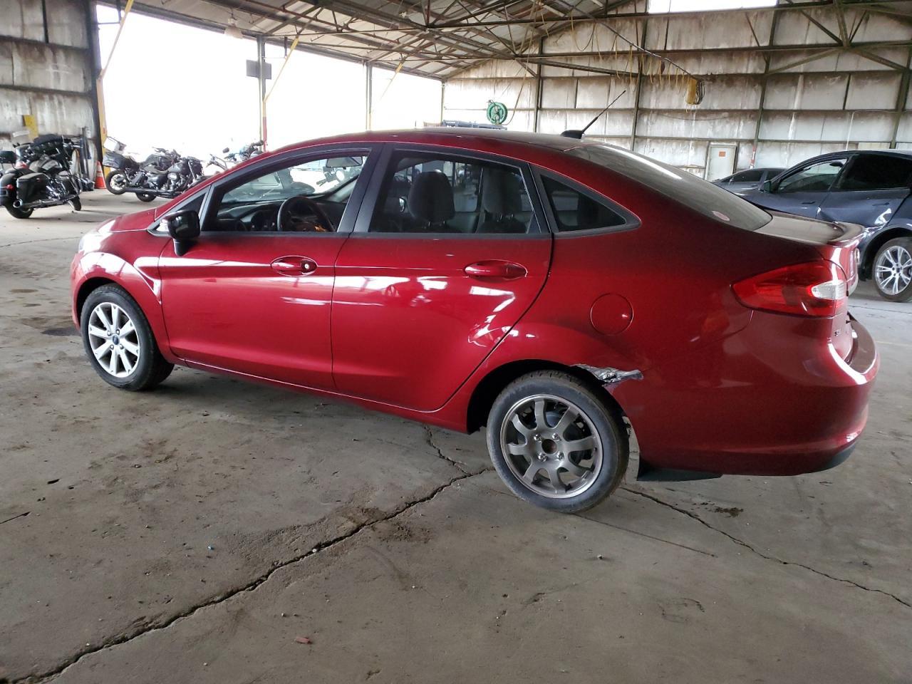 2013 FORD FIESTA SE - Image 2