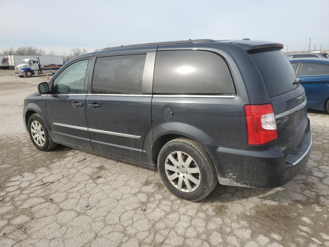 2014 CHRYSLER TOWN & COU - Фото 2
