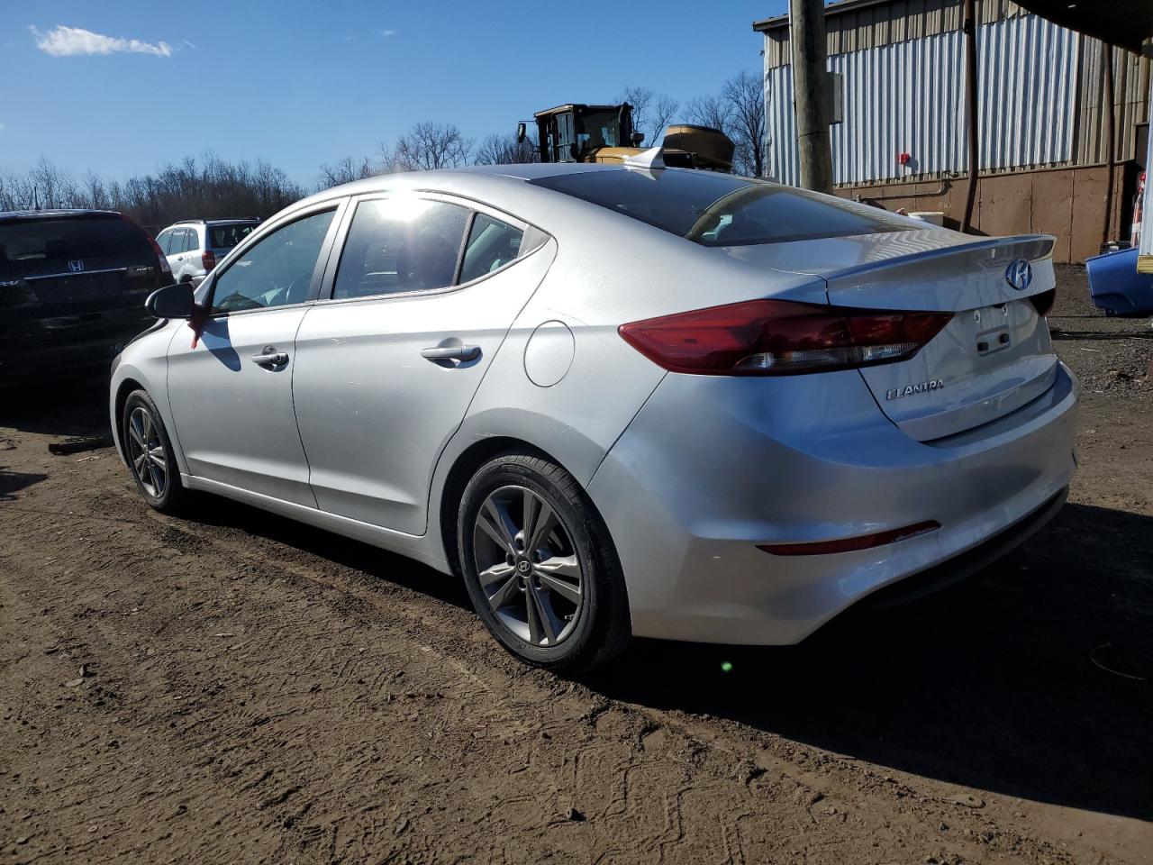 2017 HYUNDAI ELANTRA SE - Фото 2
