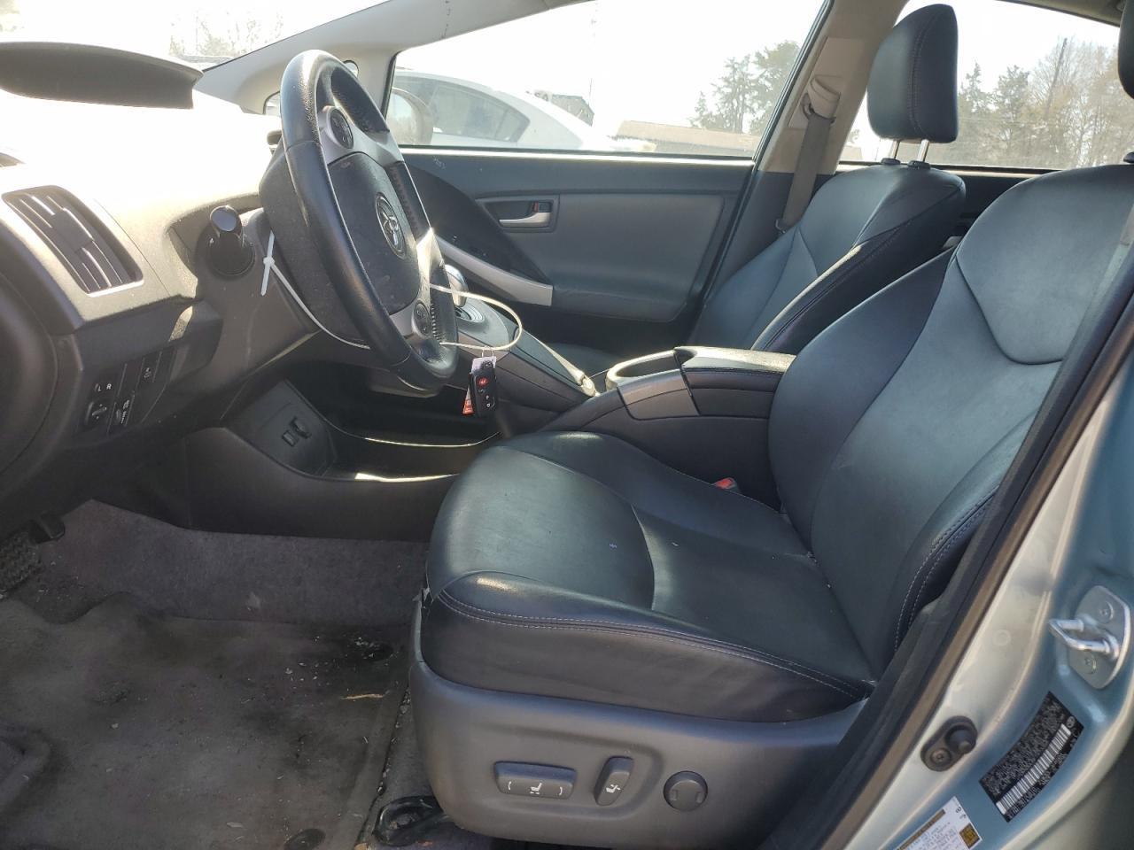 2015 TOYOTA PRIUS - Фото 7