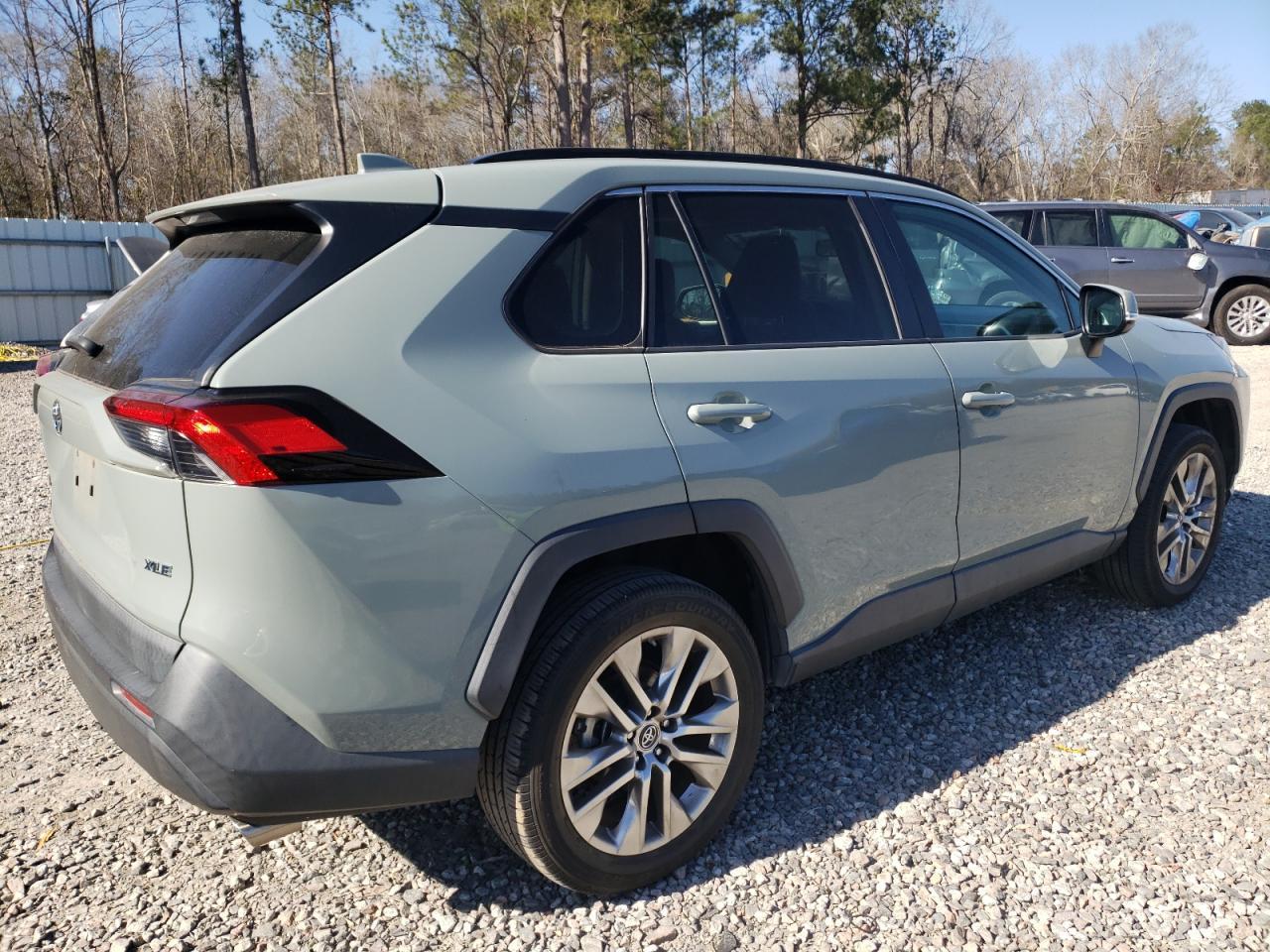 2019 TOYOTA RAV4 XLE P - Image 3