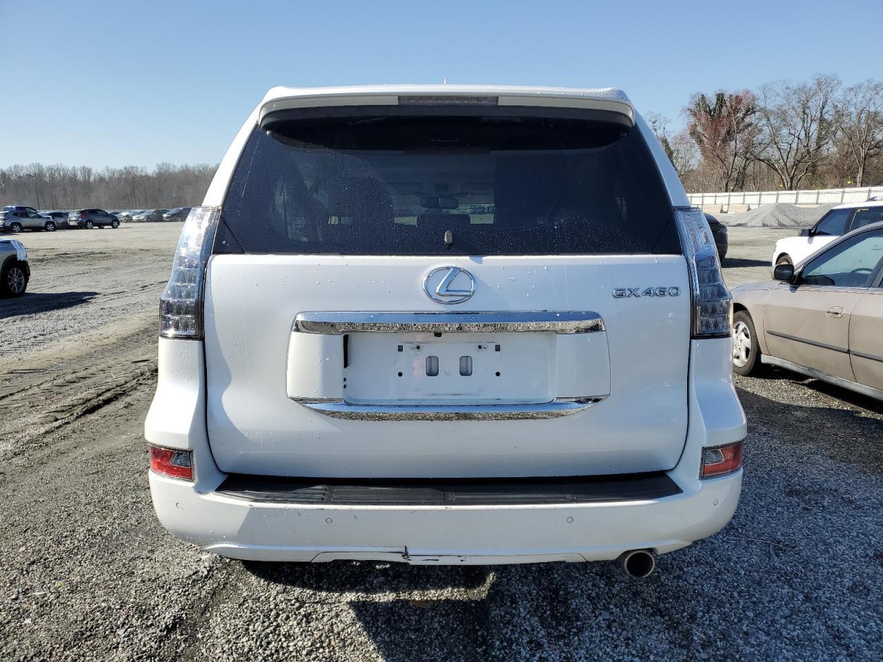 2017 LEXUS GX 460 - Image 6