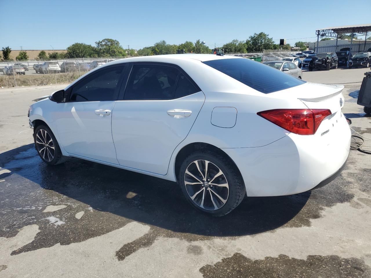 2018 TOYOTA COROLLA L - Image 2