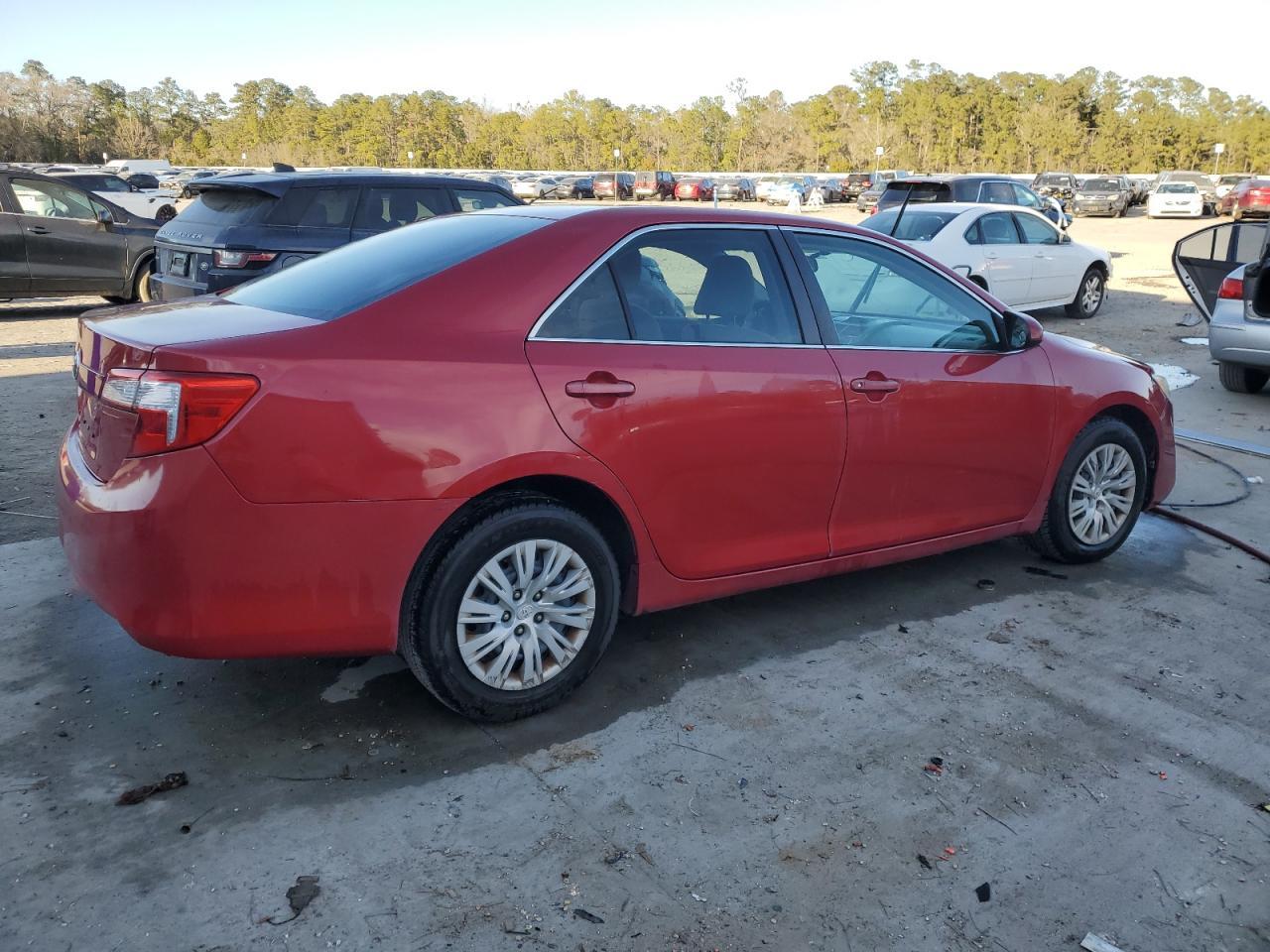 2014 TOYOTA CAMRY L - Фото 3