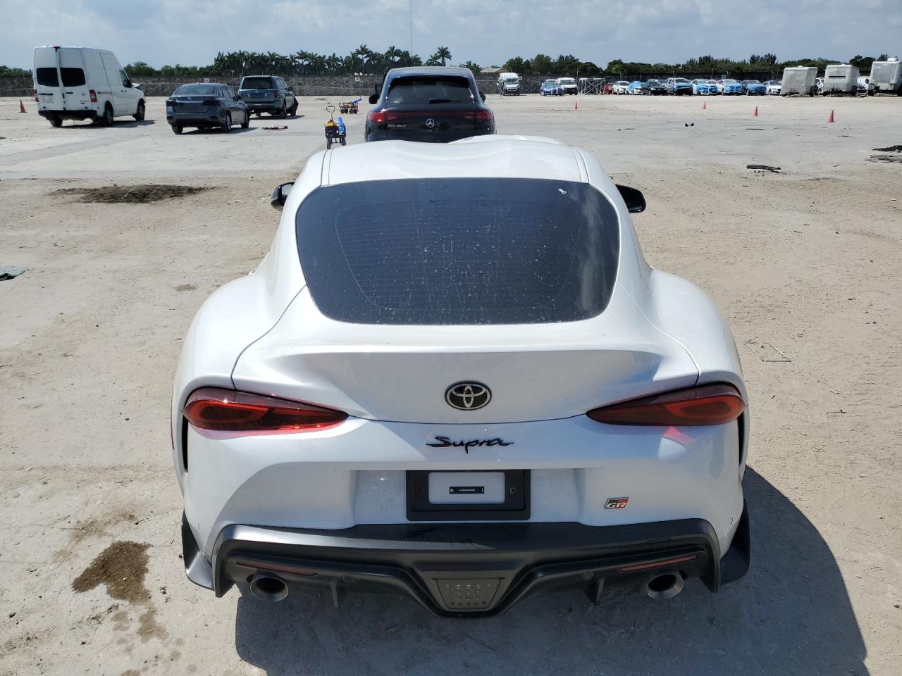 2025 TOYOTA SUPRA BASE - Фото 6