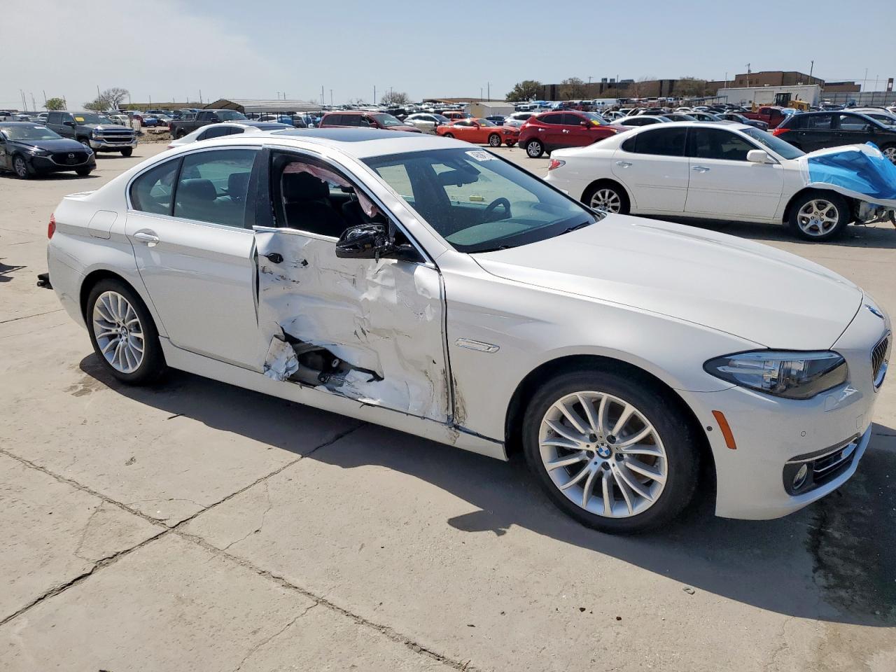 2016 BMW 528 I - Image 4