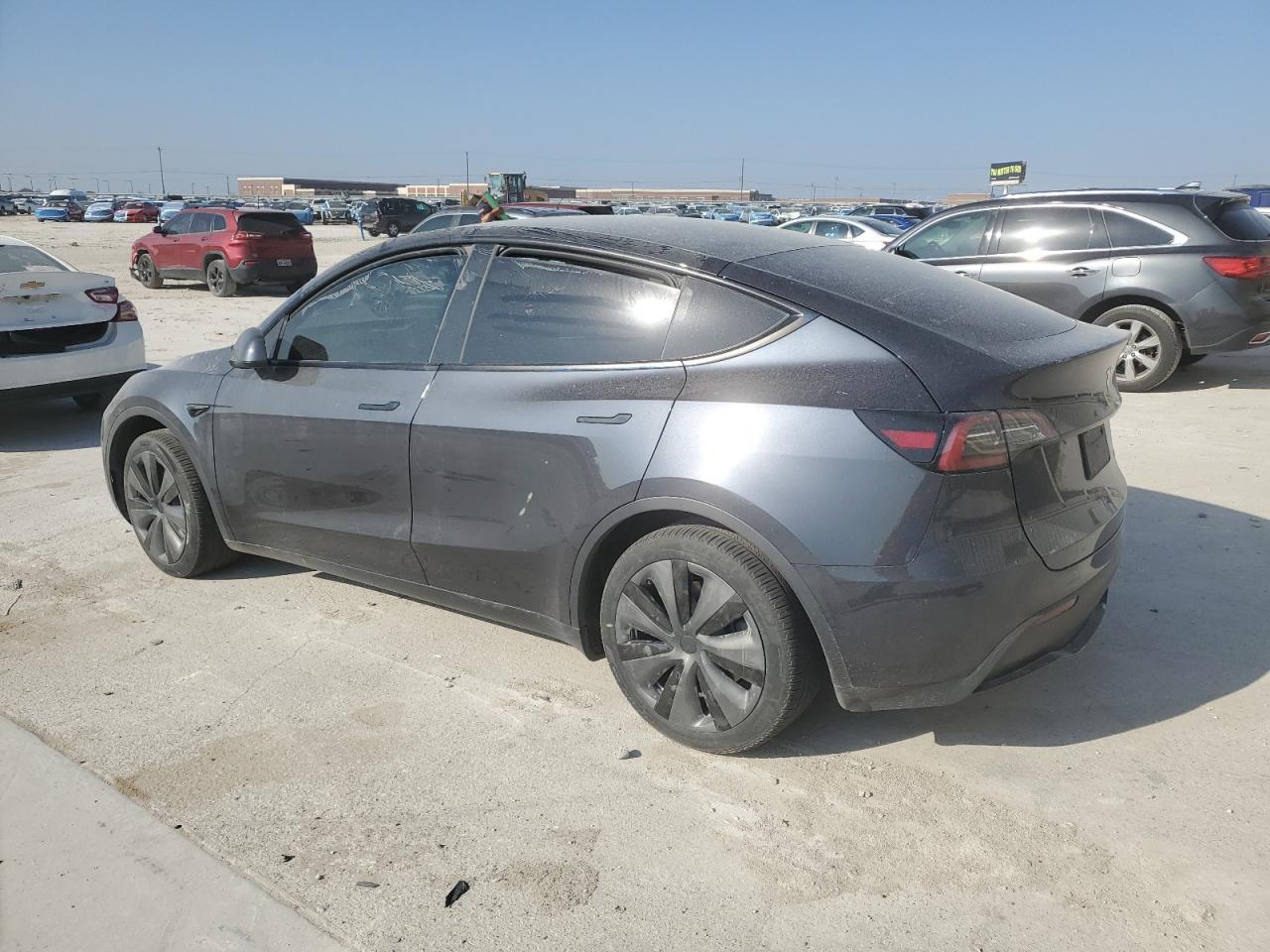 2024 TESLA MODEL Y - Image 2
