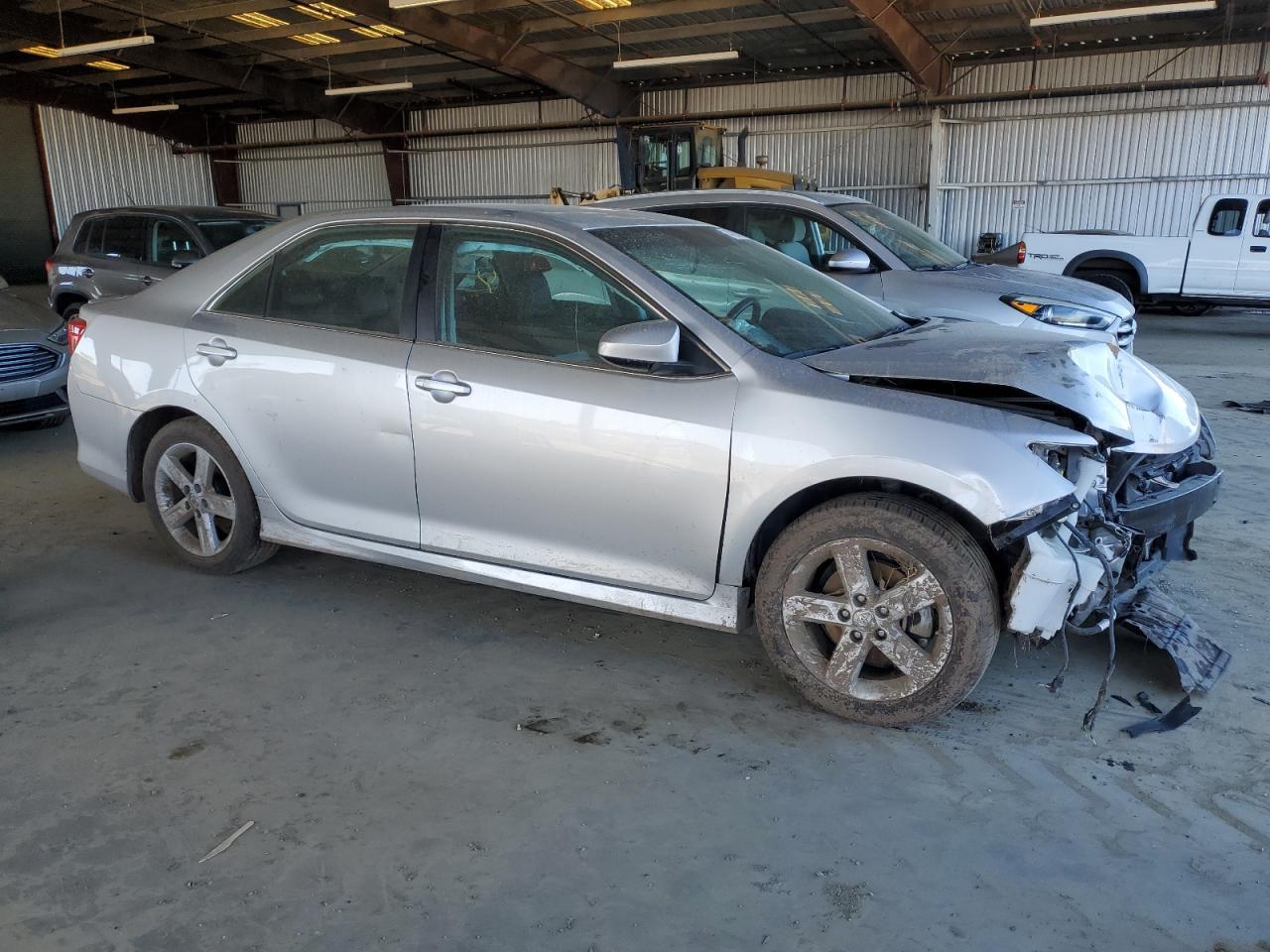 2013 TOYOTA CAMRY L - Фото 4