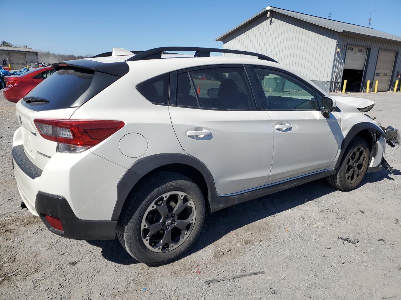 2021 SUBARU CROSSTREK - Фото 3