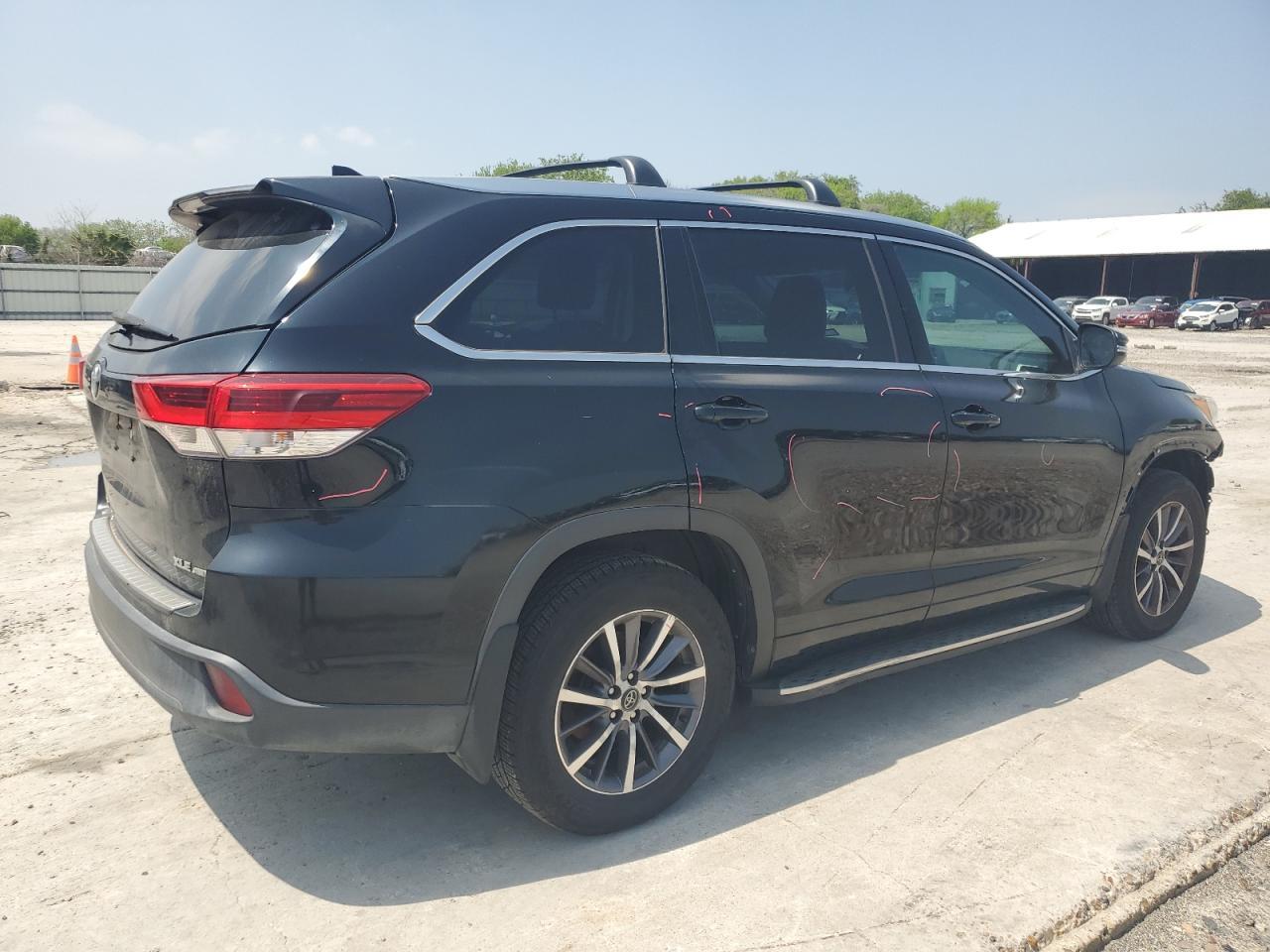 2018 TOYOTA HIGHLANDER - Фото 3