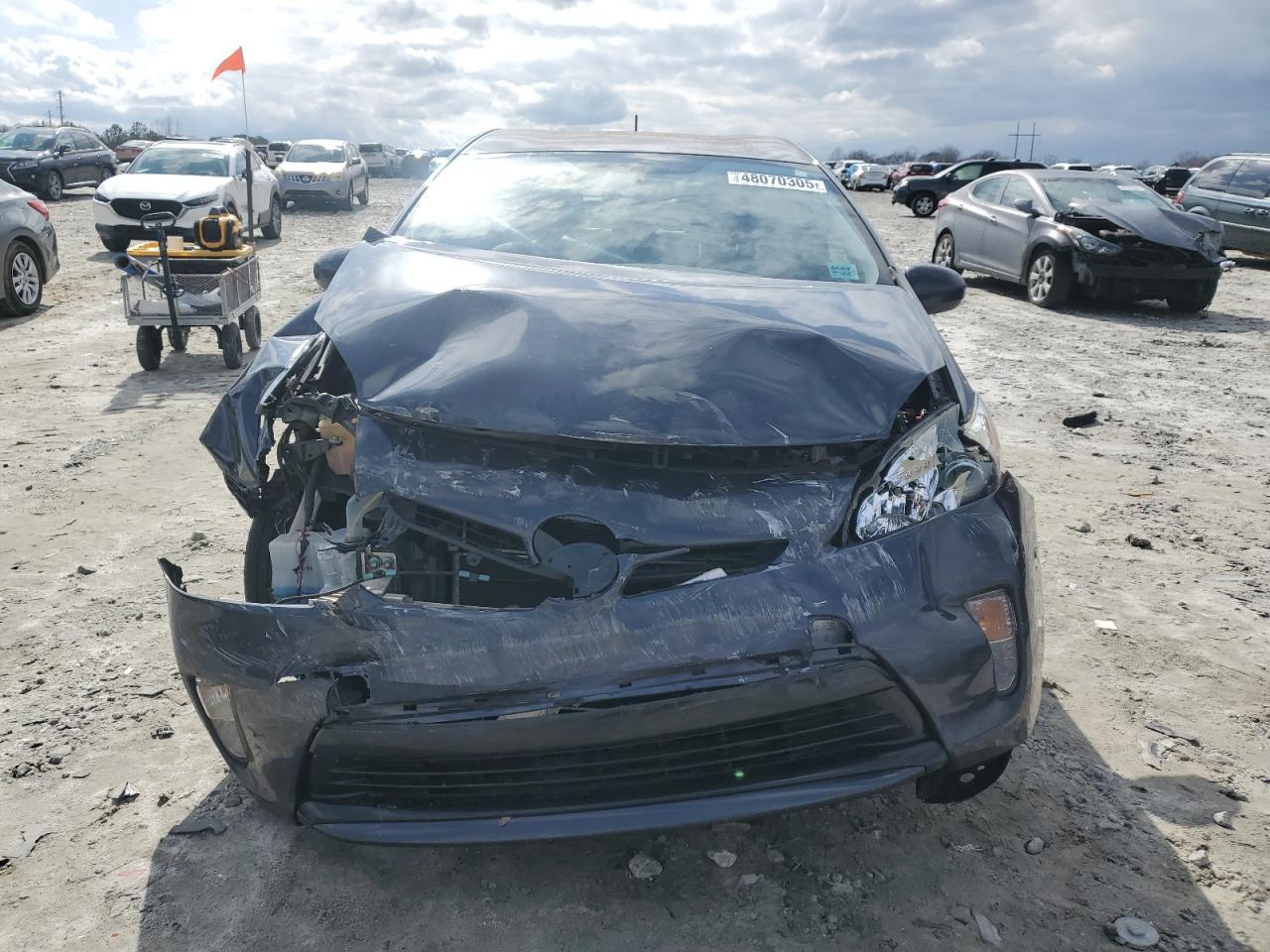 2015 TOYOTA PRIUS - Фото 5