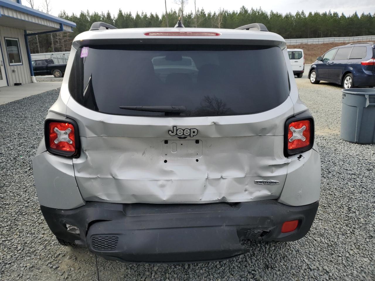 2016 JEEP RENEGADE L - Фото 6