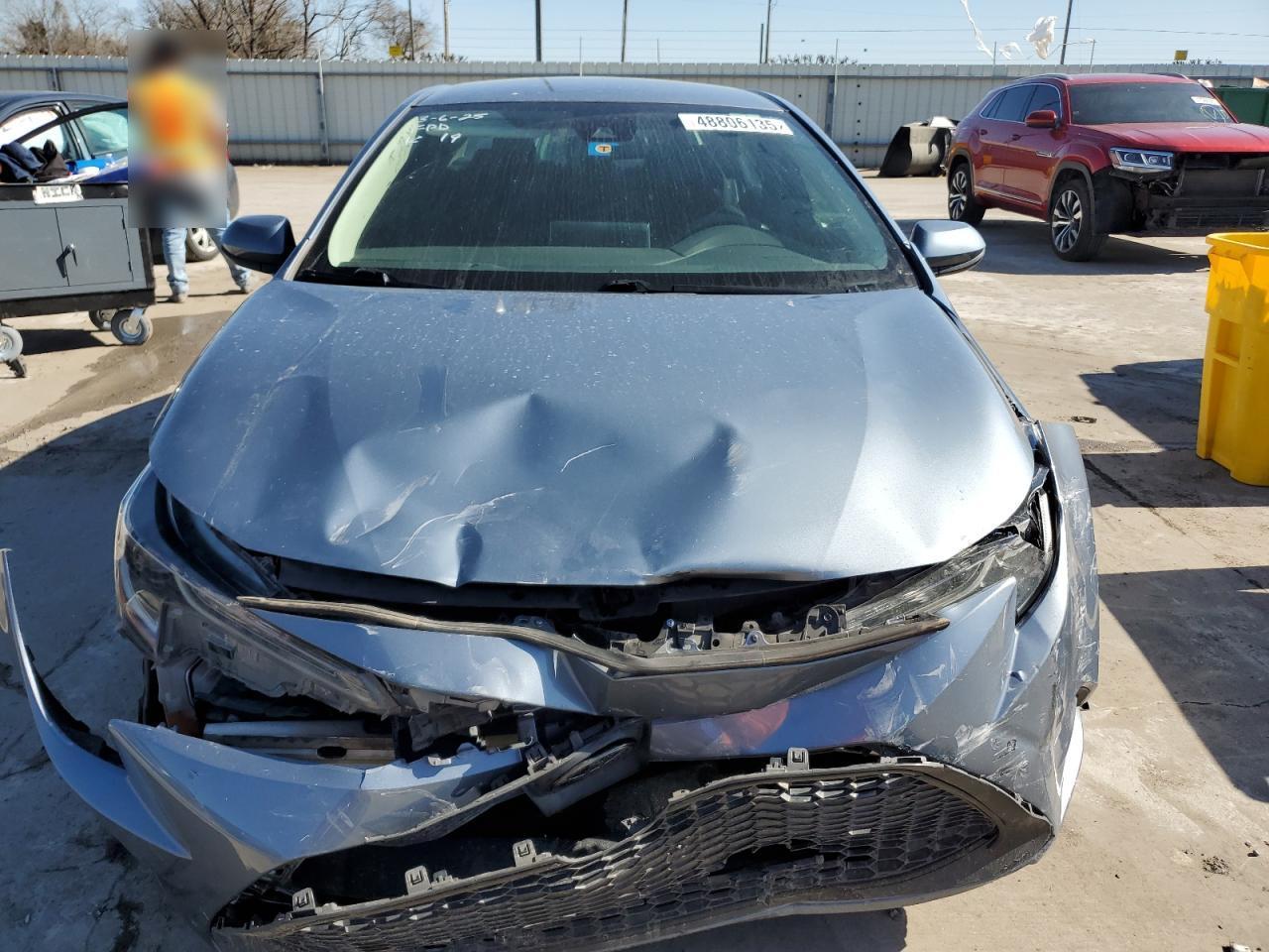 2020 TOYOTA COROLLA LE - Фото 5