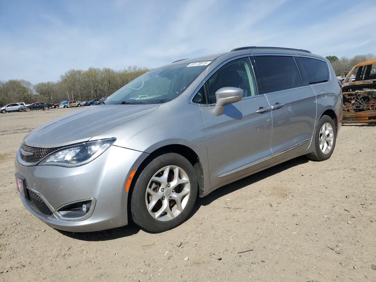 2017 CHRYSLER PACIFICA T