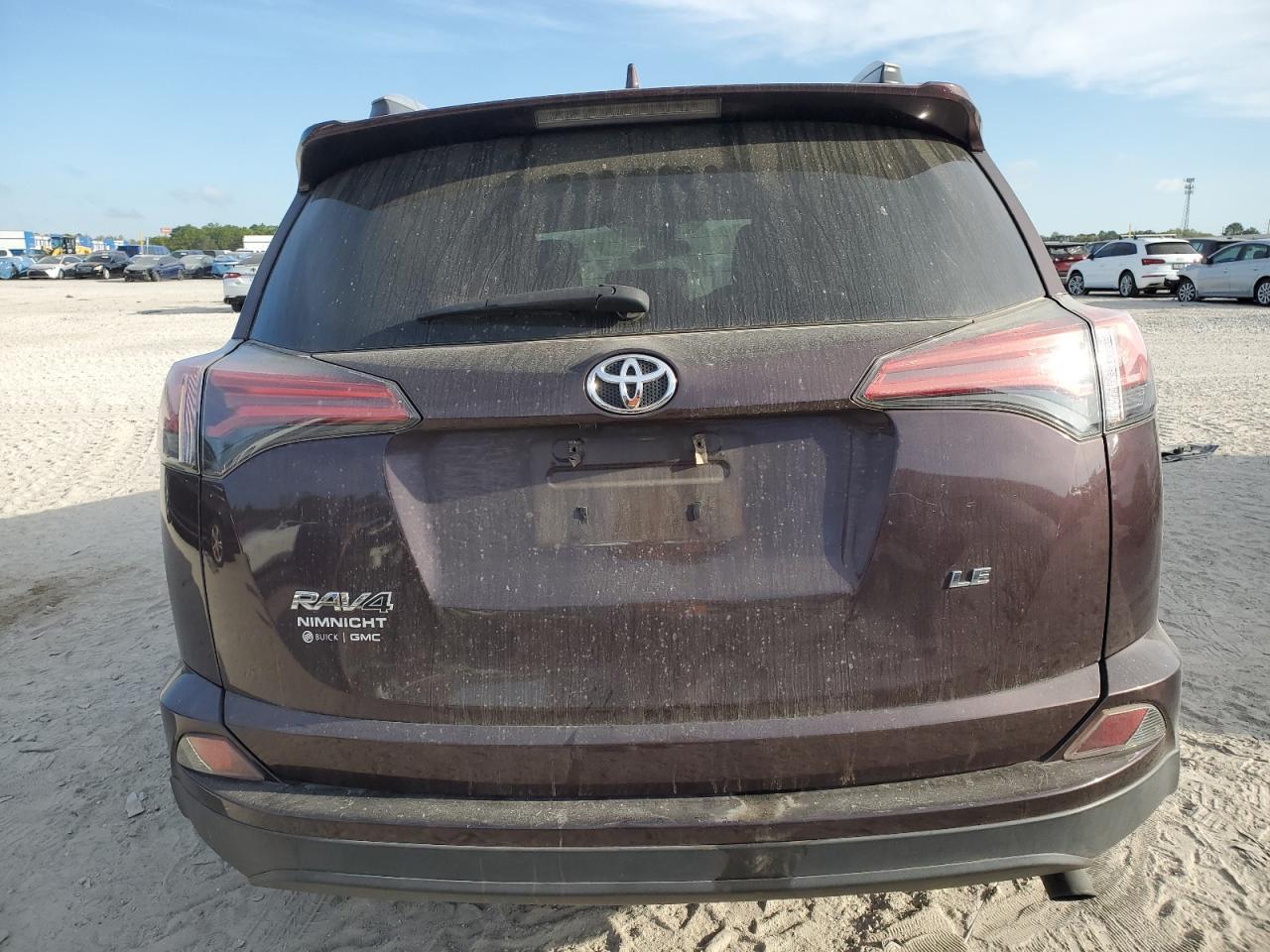 2017 TOYOTA RAV4 LE - Фото 6
