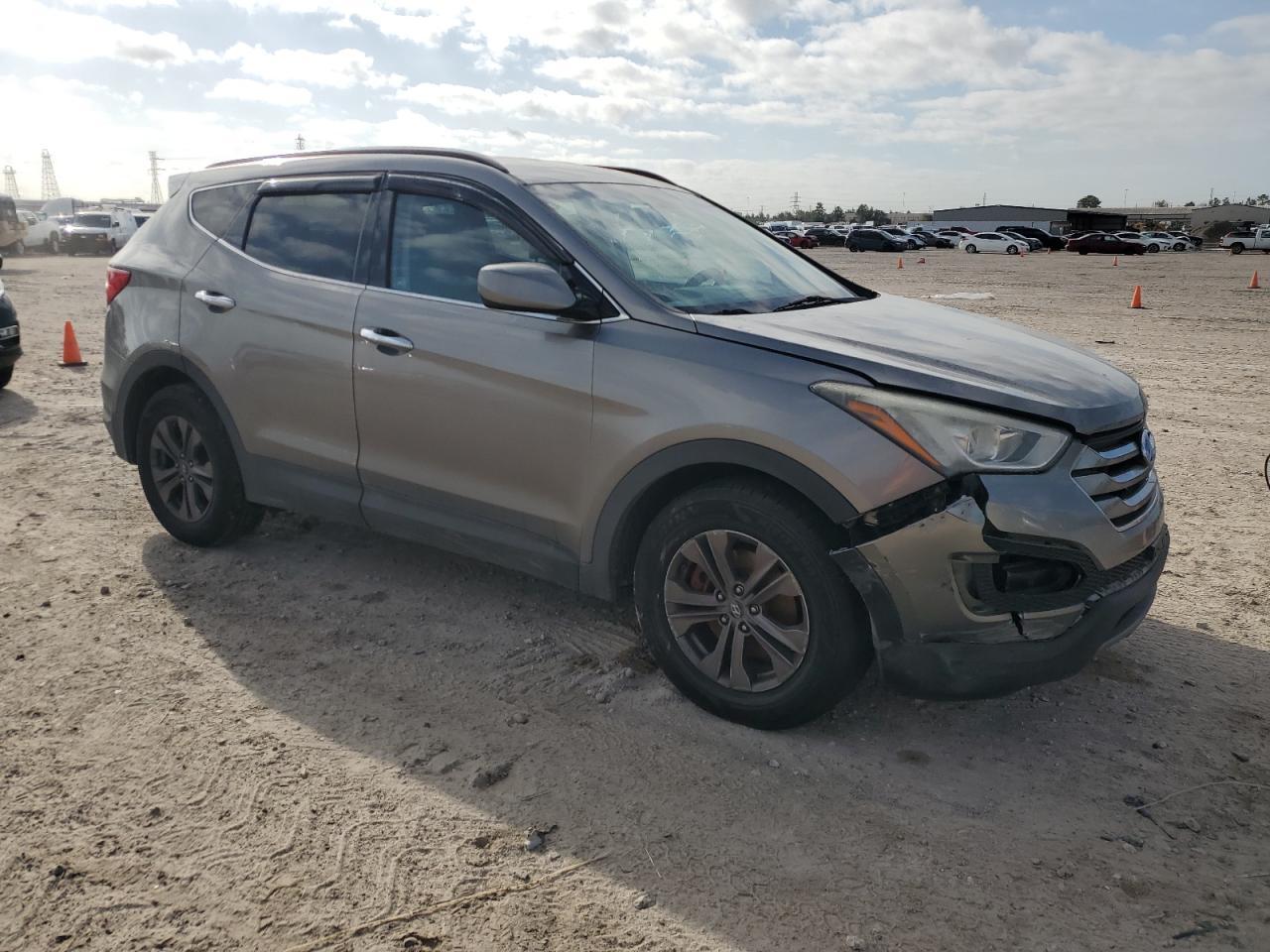 2013 HYUNDAI SANTA FE S - Image 4