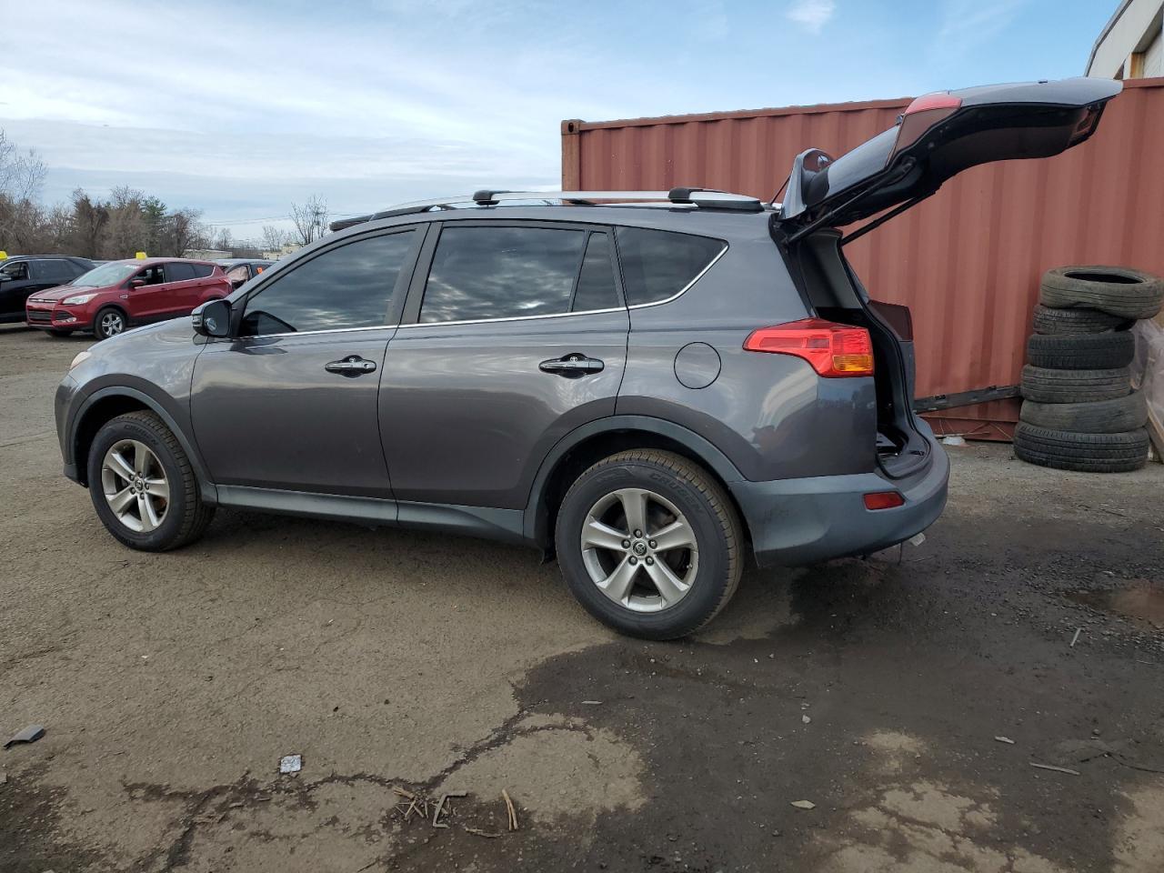 2015 TOYOTA RAV4 XLE - Фото 2