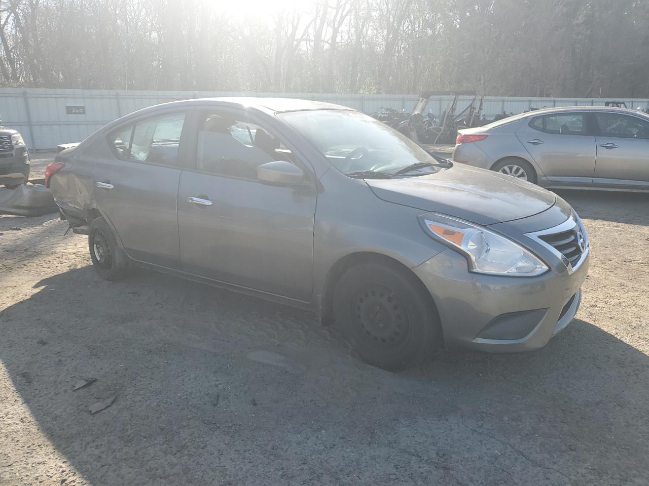 2016 NISSAN VERSA S - Фото 4